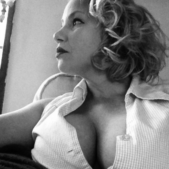 Meet your Posher, Brina - Picture 11 of 16